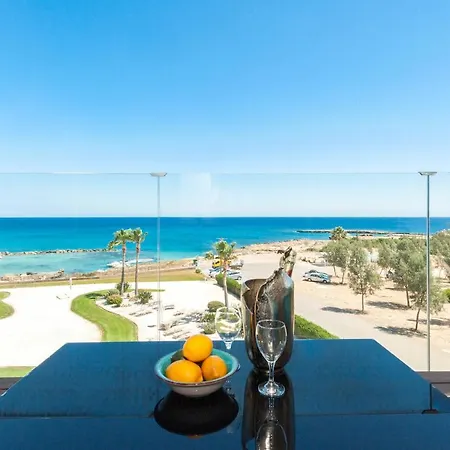 Marina - Beachfront Appartement Protaras