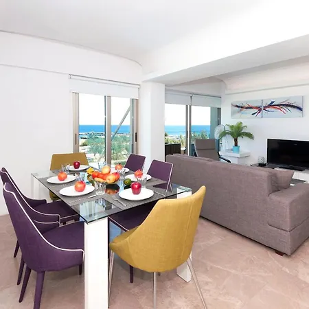 Marina - Beachfront Appartement *